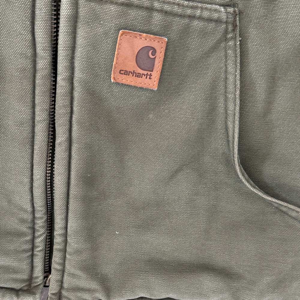Carhartt Olive Green Sherpa lined Jacket - Picture 3 of 9
